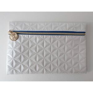 5/$20 NWOT Ipsy Glam Bag March 2023 Aphrodite Zipper White Geometric Texture